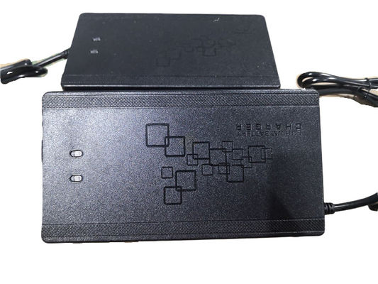 carregador Smart universal do gotejamento da bateria de lítio de 21S 84v 88.2v 2a recarregável